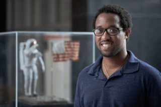 IT intern helps create eLearning lessons for NASA
