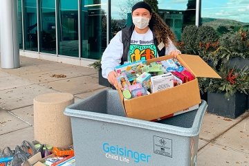 Social work students hold successful toy drive for local children’s hospital 